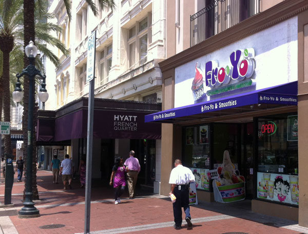 fro-yo-frozen-yogurt