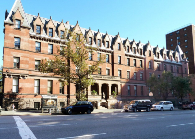 img32375-HI-New-York-City---Manhattan-Hostel-exterior-view